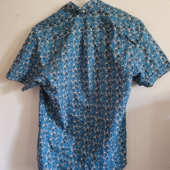 Ken Ltd button up top - Picture 8 of 8